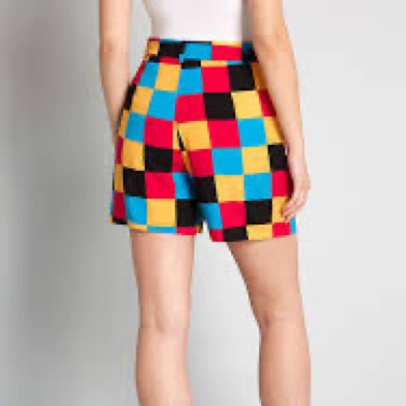 ModCloth Dangerfield Just Keep Checking Shorts - Picture 3 of 4